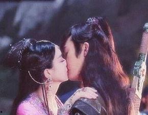 陈伟霆赵丽颖图片,演绎现代都市爱情传奇