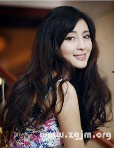 甘停停个人资料,才华横溢的年轻艺术家，探索艺术与生活的完美融合